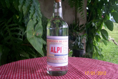 Cachaça - Garrafa - R$ 15,00